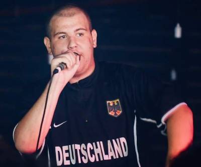 אריאל מדהלה